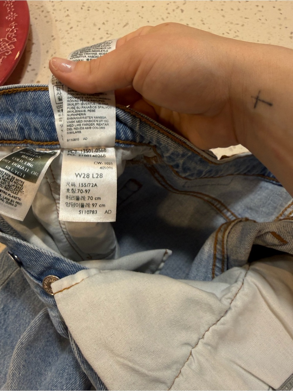 Levi's 501® Original Light Blue Straight-Leg Jeans - Picture 6 of 7